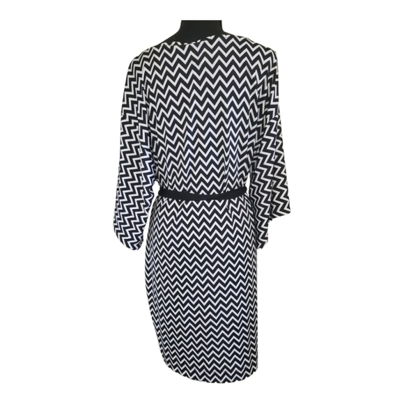 BEIGE chevron print shift sheath dress black white size medium - Picture 2 of 6